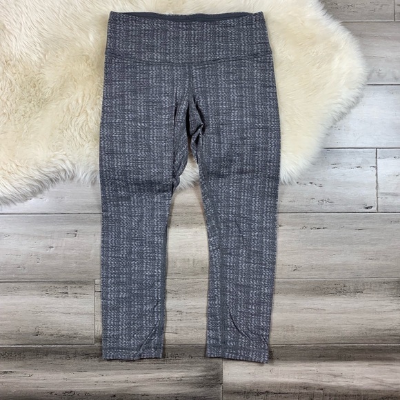 Lululemon Wunder Under Crops Ziggy Wee 4 - Picture 1 of 3
